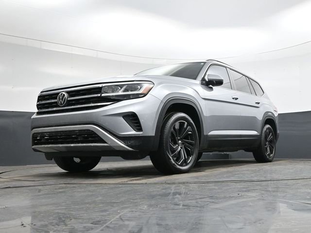 Used 2022 Volkswagen Atlas SE w/ Black Wheel Package image 33