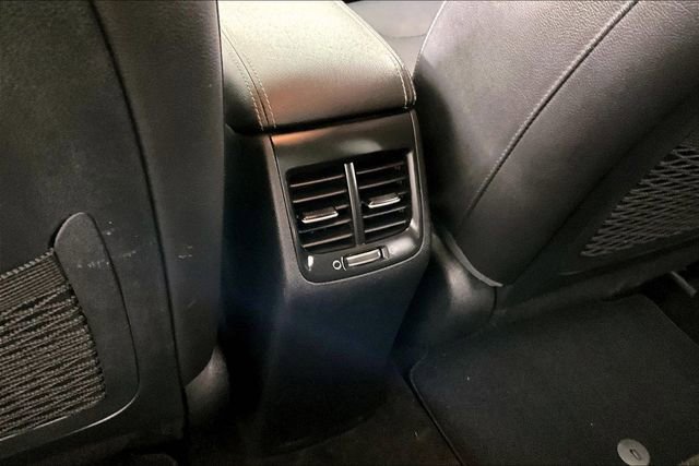 Used 2017 Kia Niro Touring image 9