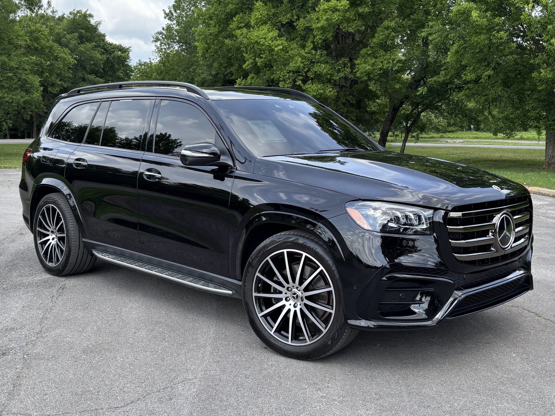 Used 2025 Mercedes-Benz GLS 450 4MATIC w/ AMG Line Exterior