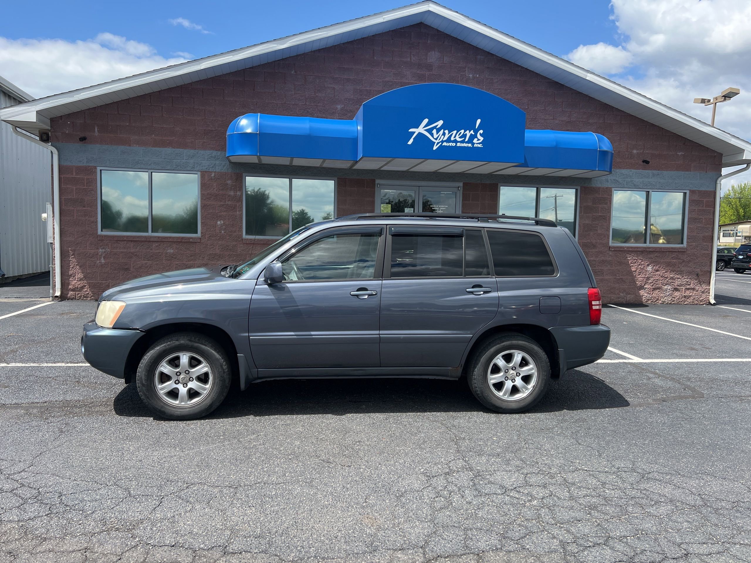 Used 2002 Toyota Highlander 4WD V6 image 2