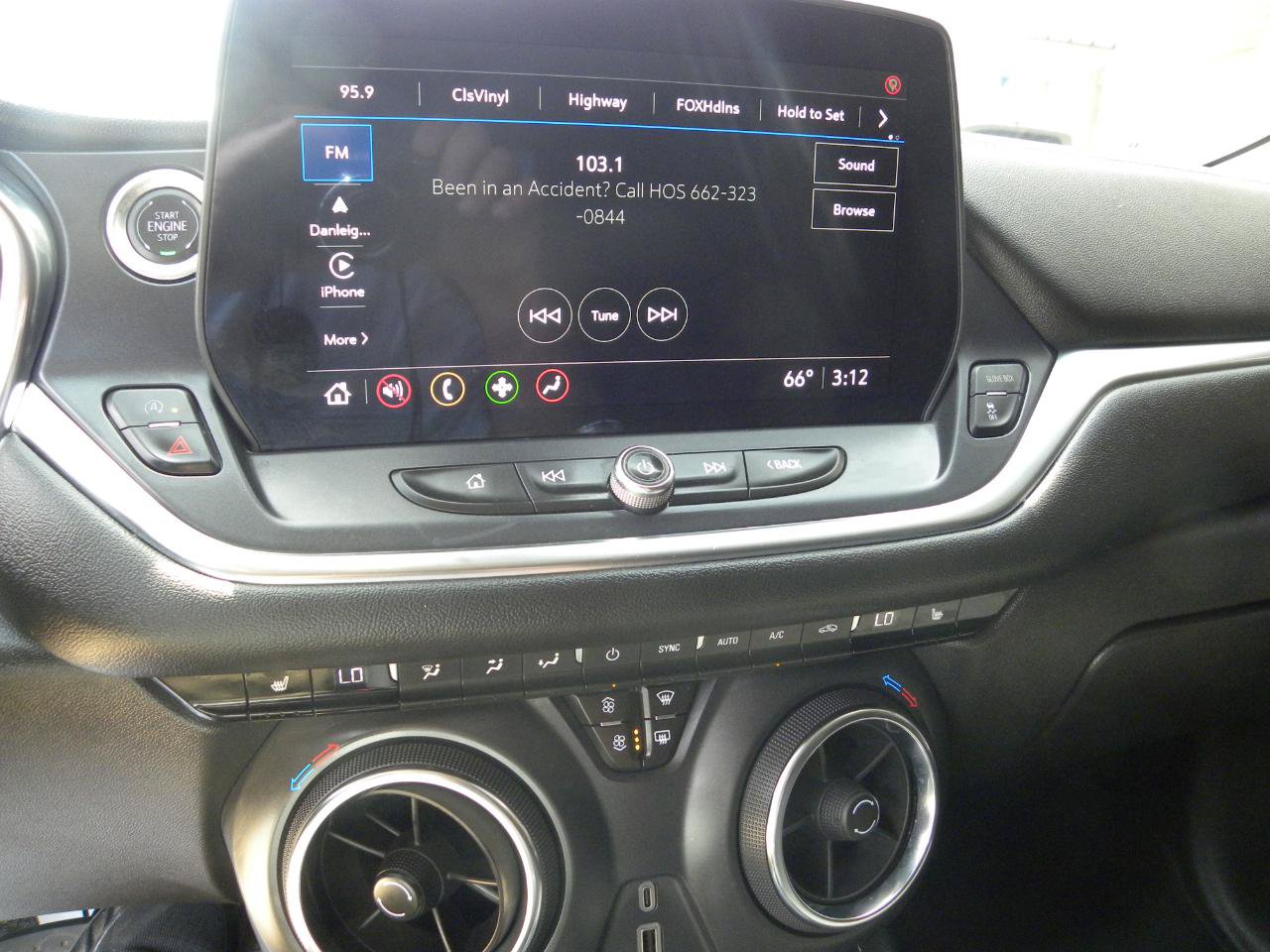 Used 2024 Chevrolet Blazer LT w/ Convenience Package FWD image 11