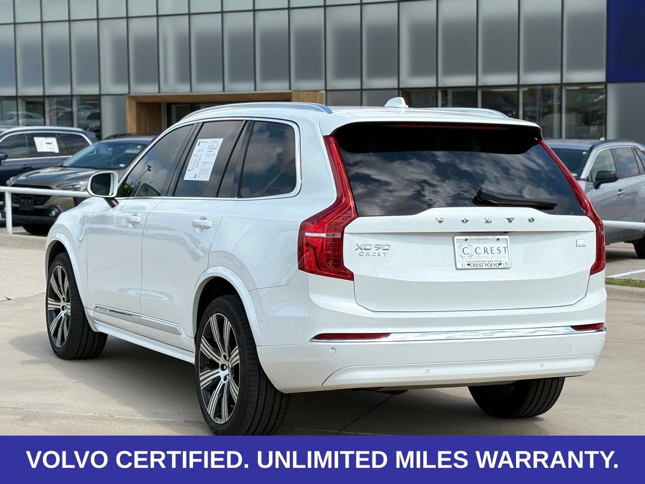Certified 2024 Volvo XC90 T8 Plus w/ Protection Package AWD/4WD image 7