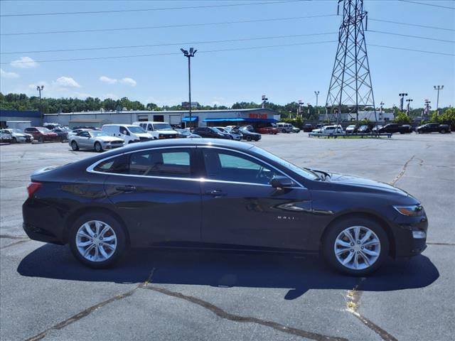 Used 2019 Chevrolet Malibu LT w/ Driver Confidence Package image 5