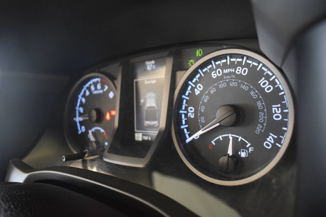 Used 2017 Toyota Tacoma TRD Pro AWD/4WD image 76