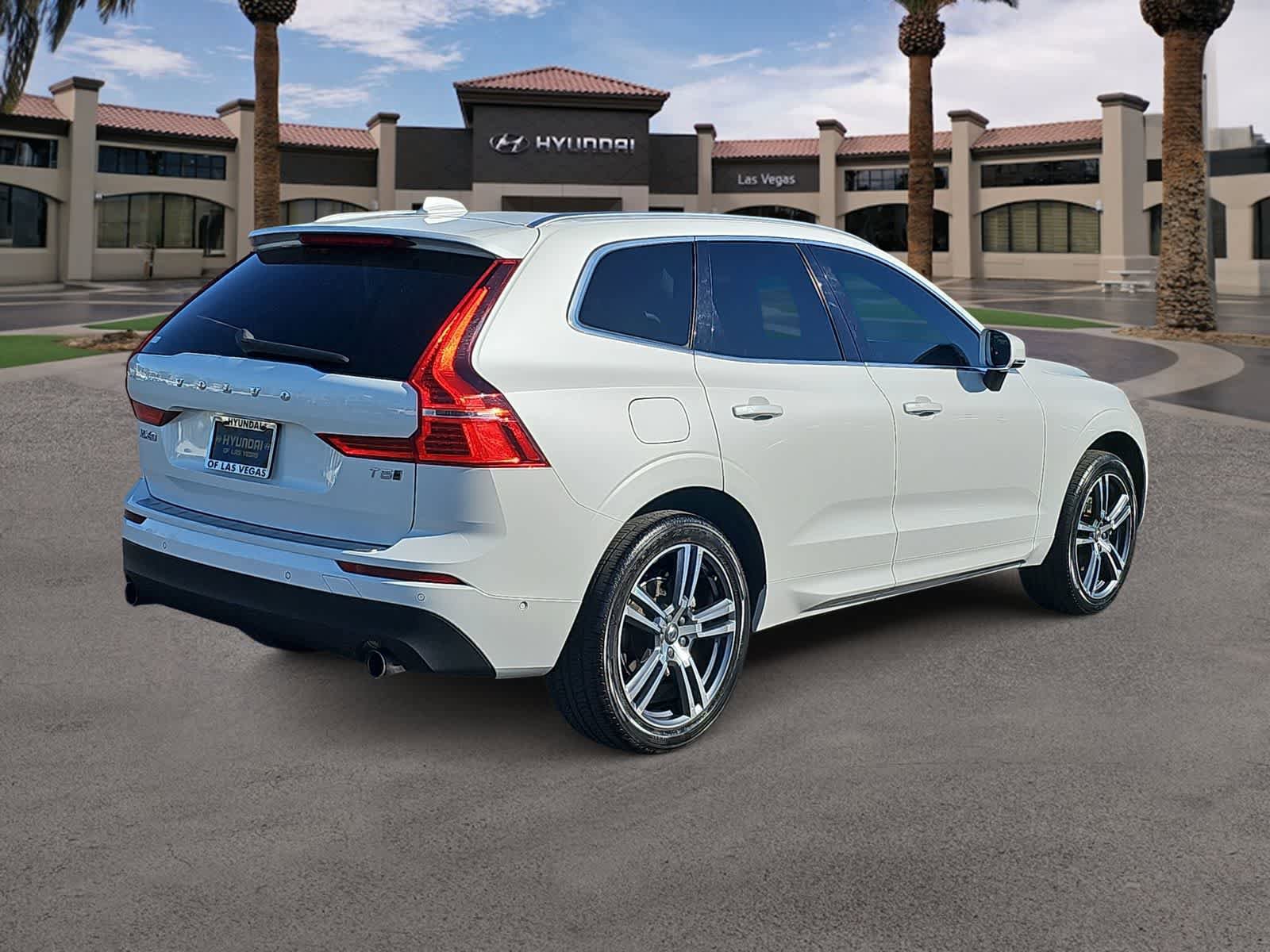 Used 2018 Volvo XC60 T5 Momentum w/ Convenience Package AWD/4WD image 8