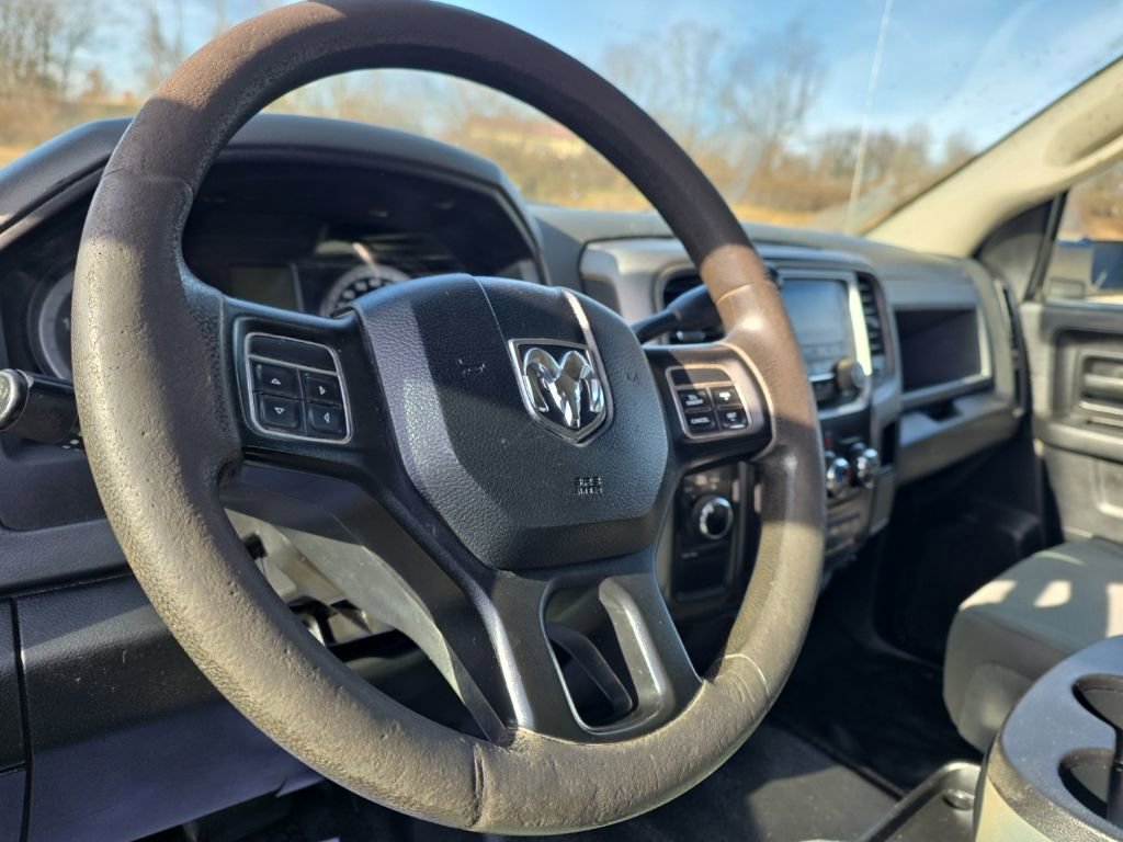 Used 2016 RAM 3500 Tradesman w/ Chrome Appearance Group AWD/4WD image 9