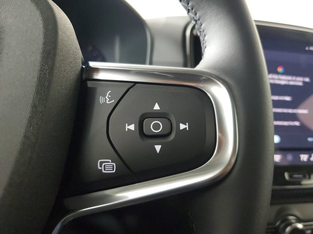 New 2026 Volvo XC40 B4 Core w/ Protection Package Premier FWD image 26
