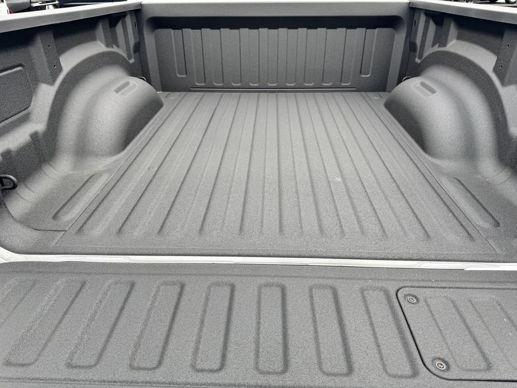 New 2026 RAM 1500 Laramie w/ Night Edition AWD/4WD image 10