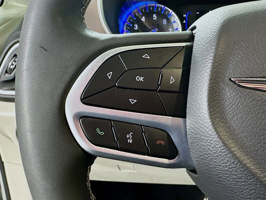 Used 2024 Chrysler Voyager LX FWD image 23