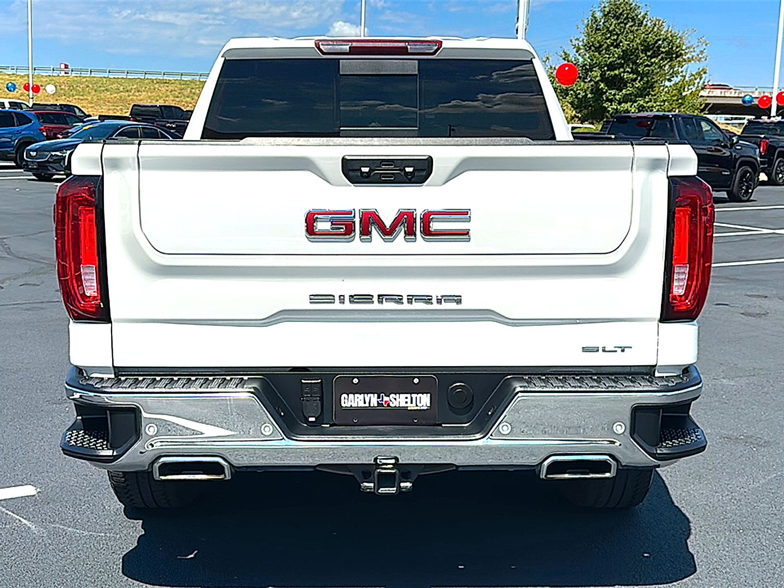 Used 2025 GMC Sierra 1500 SLT AWD/4WD image 7