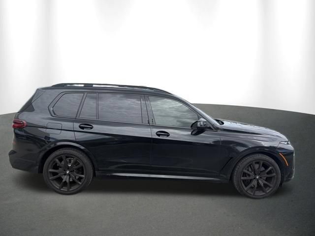 Used 2026 BMW X7 xDrive40i w/ M Sport Package AWD/4WD image 21
