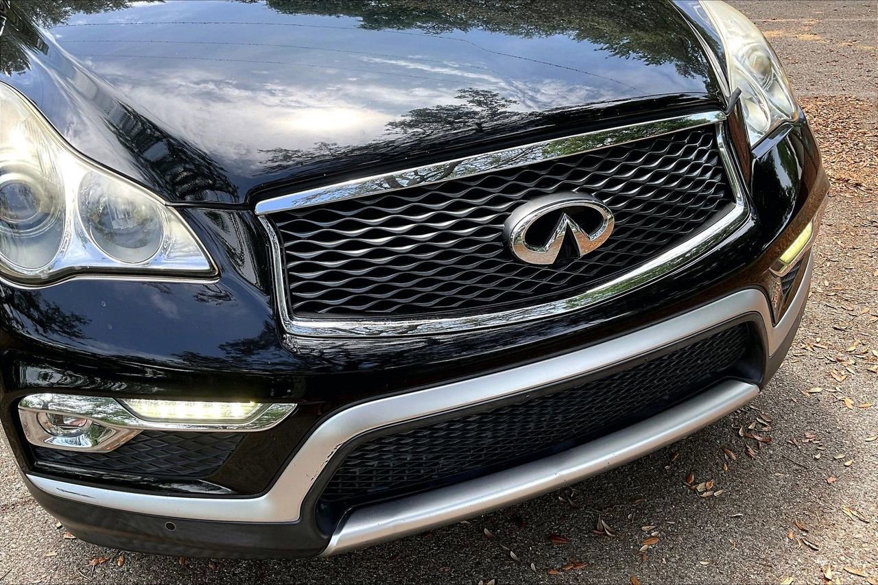 Used 2017 INFINITI QX50 2WD w/ Premium Plus Package image 33