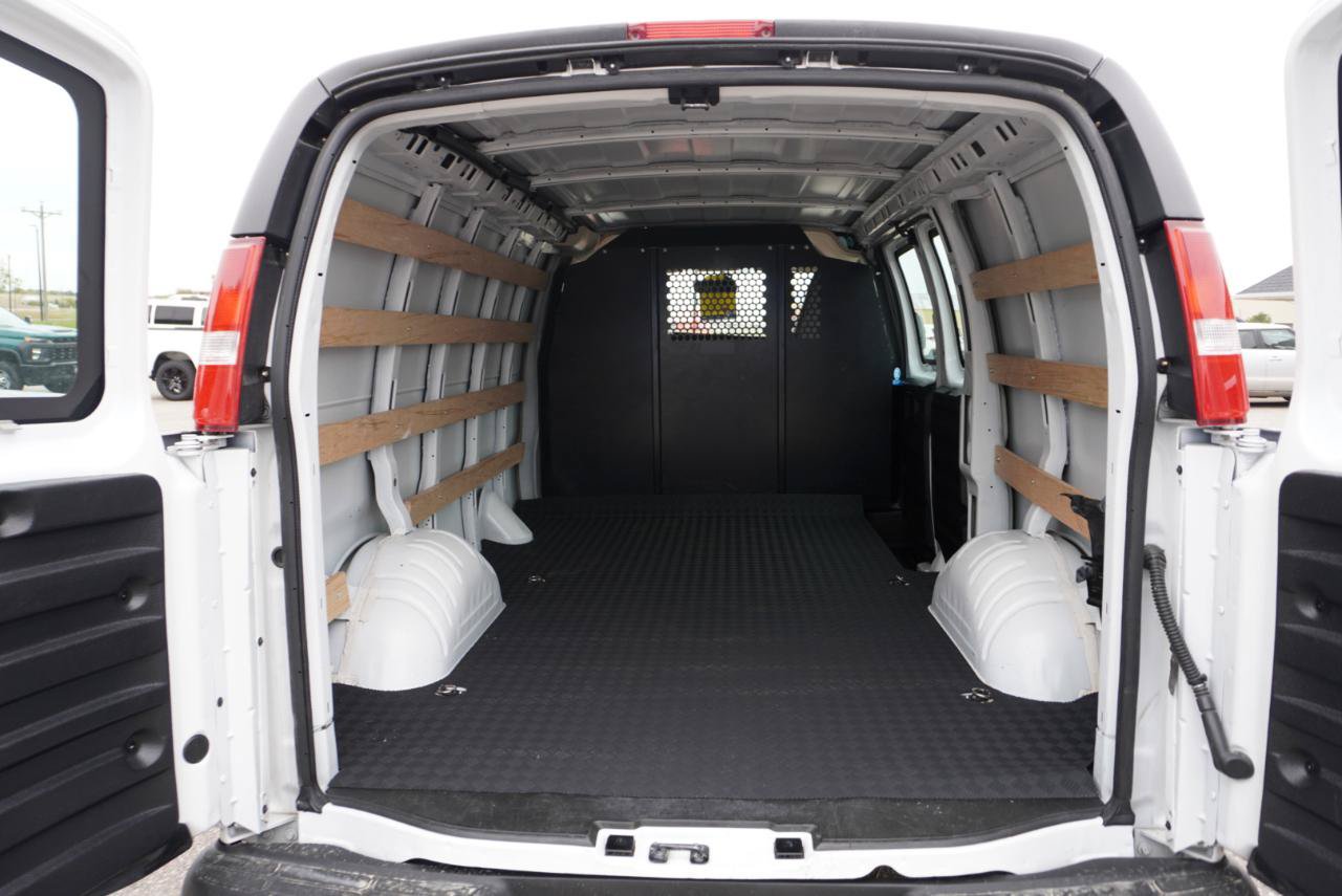 Used 2025 Chevrolet Express 2500 w/ Driver Convenience Package RWD image 17