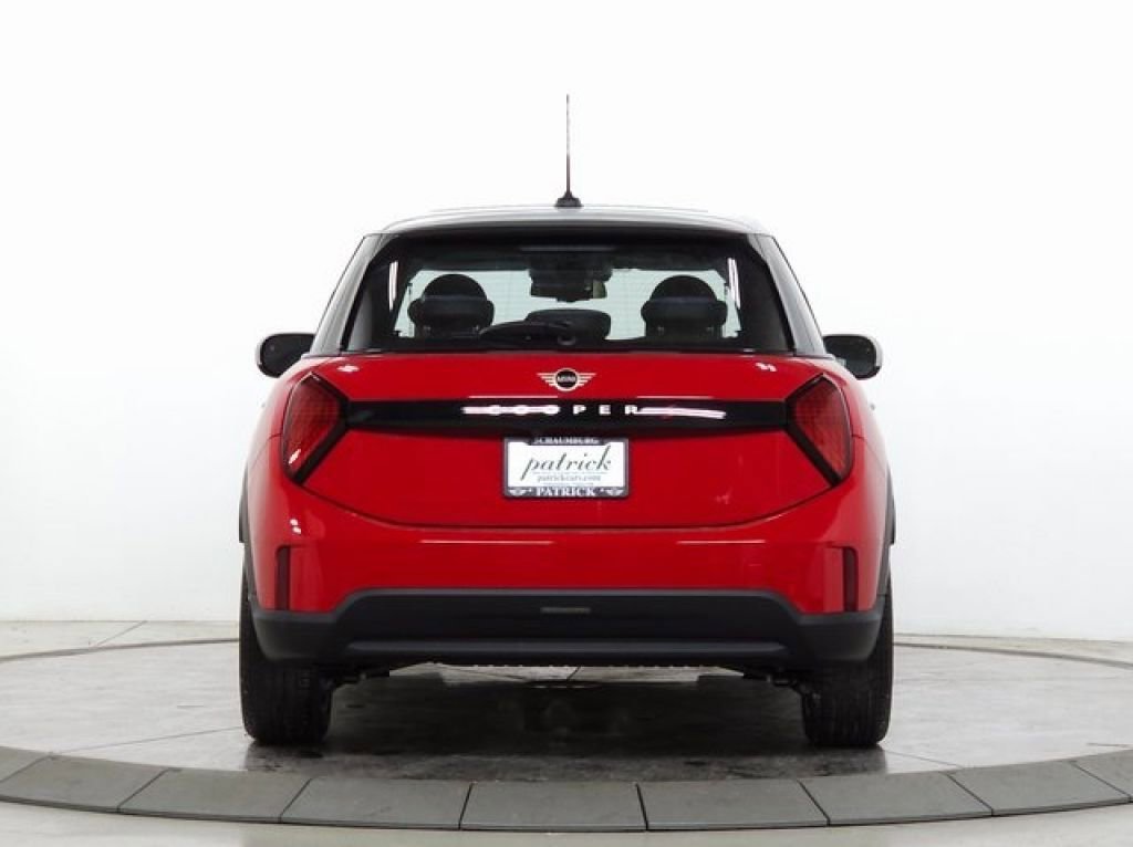 Used 2025 MINI Cooper S image 7