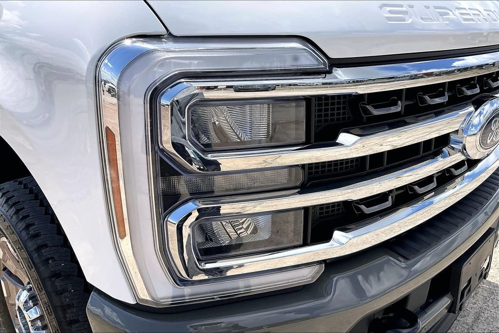 Used 2026 Ford F250 King Ranch w/ FX4 Off-Road Package AWD/4WD image 33