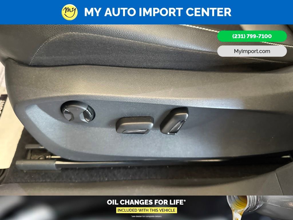 Used 2023 Volkswagen Tiguan SE w/ Panoramic Sunroof Package AWD/4WD image 7