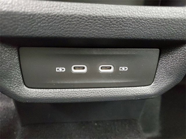 New 2026 Volkswagen Taos SE image 12