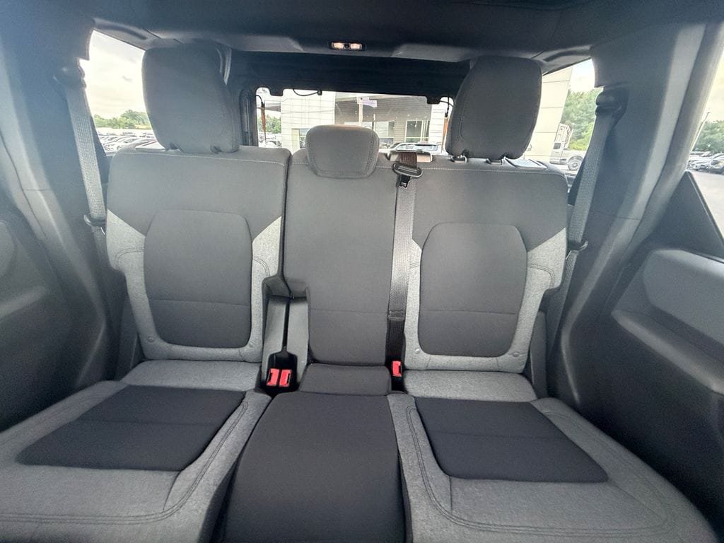 Used 2023 Ford Bronco Big Bend AWD/4WD image 16