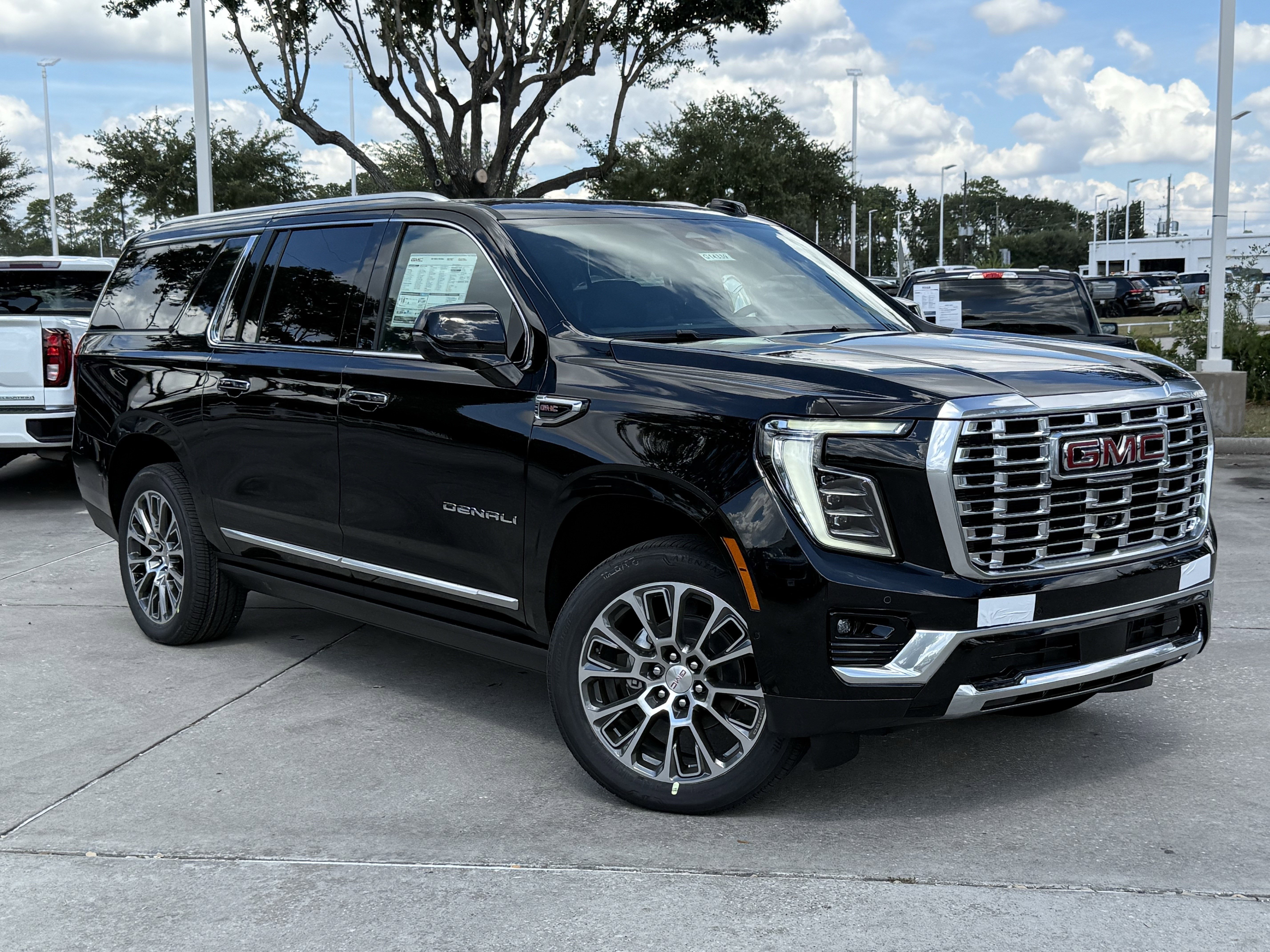 New 2026 GMC Yukon XL Denali w/ Sun & Power Step Package RWD image 2