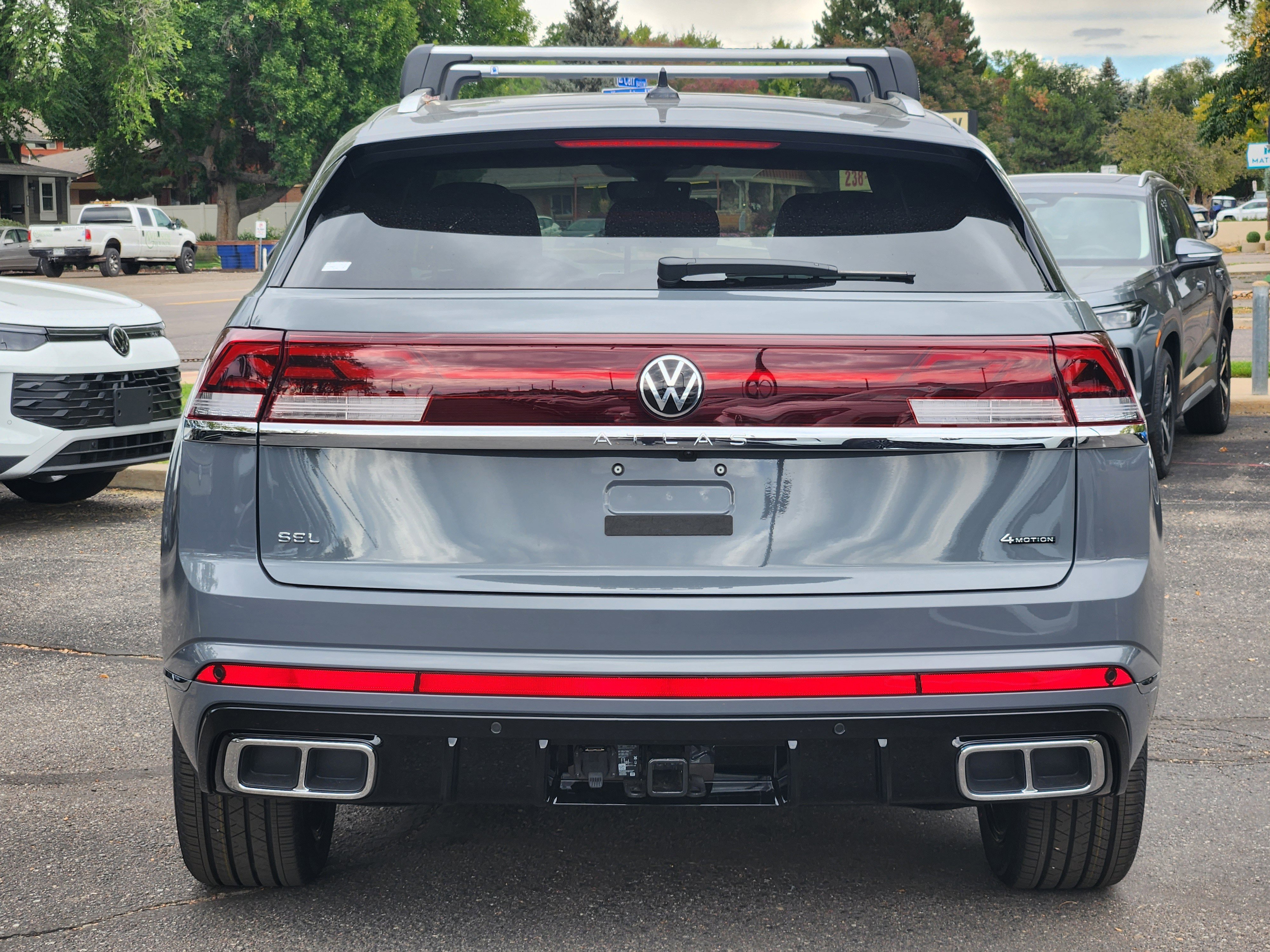 New 2026 Volkswagen Atlas Cross Sport SEL Premium R-Line image 4