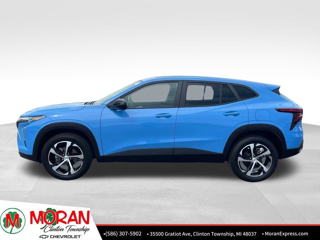 Certified 2024 Chevrolet Trax RS w/ Sunroof Package FWD image 3