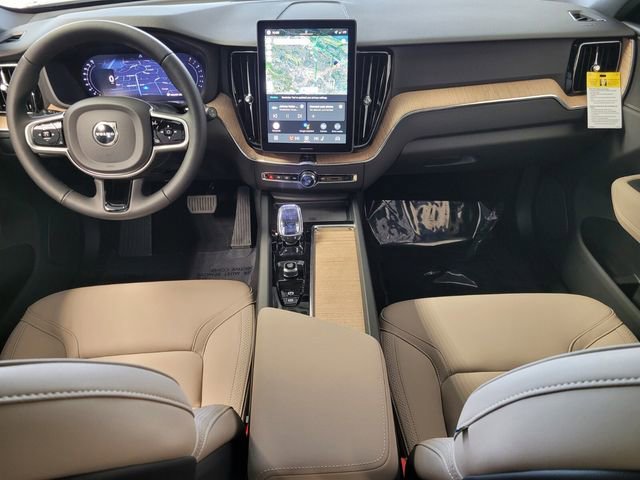 New 2026 Volvo XC60 B5 Core w/ Climate Package AWD/4WD image 13
