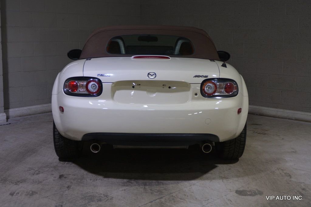 Used 2006 MAZDA MX-5 Miata Grand Touring image 24