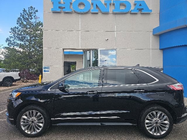 Used 2021 Ford Edge Titanium w/ Equipment Group 301A AWD/4WD image 2