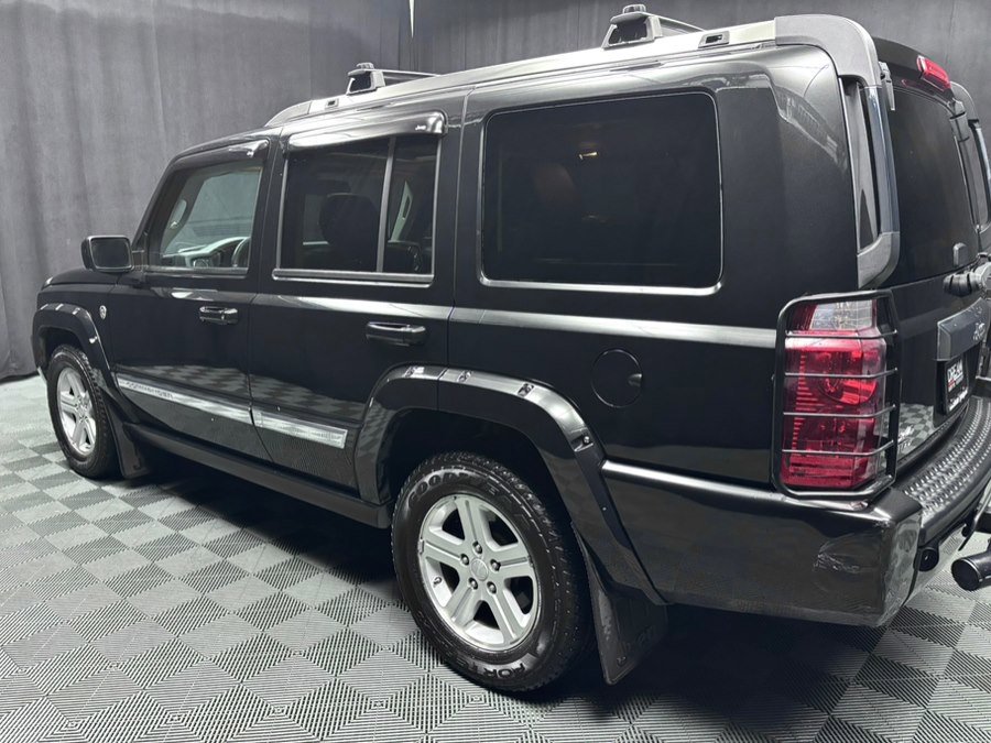 Used 2010 Jeep Commander Limited image 17