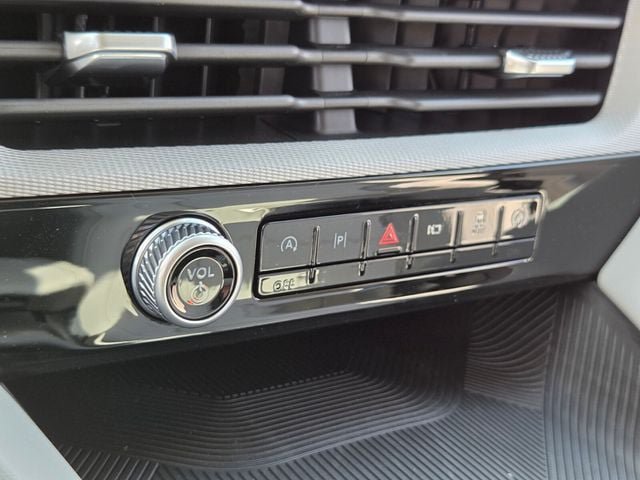New 2026 Ford Explorer Active w/ Active Comfort Package AWD/4WD image 49
