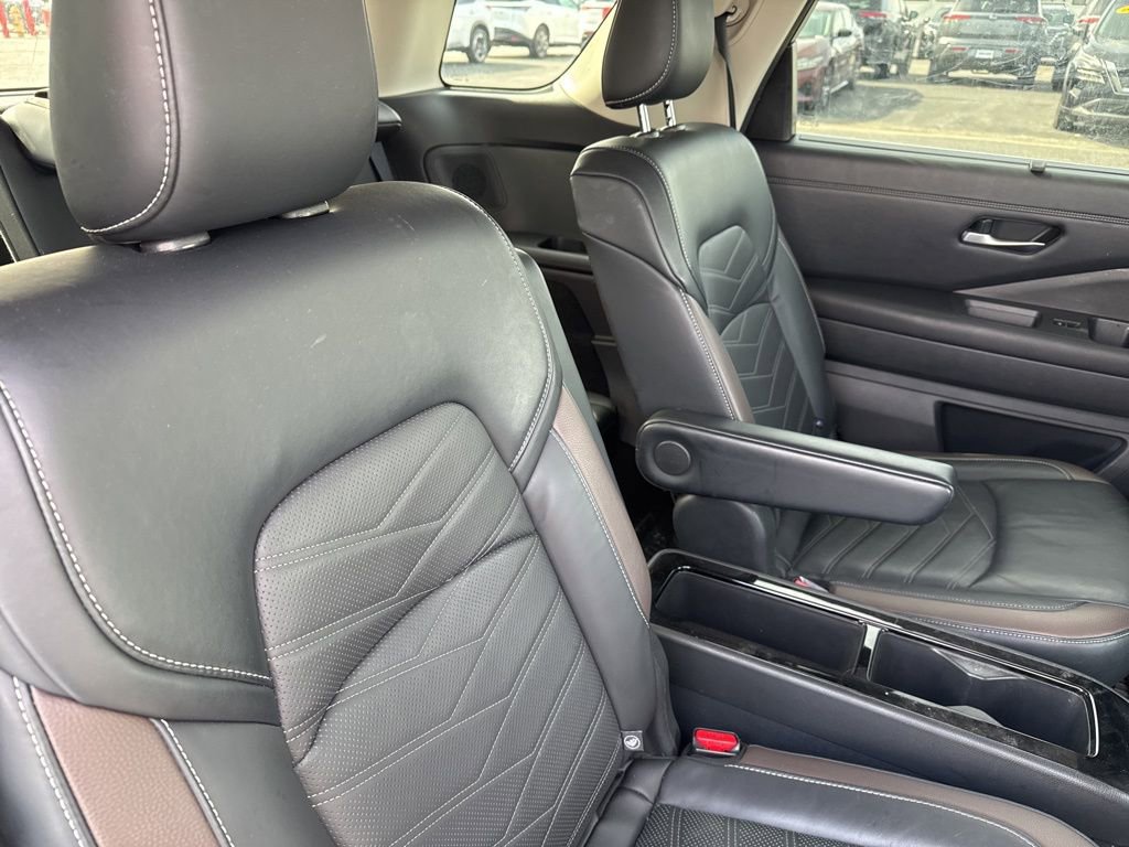 Certified 2023 Nissan Pathfinder Platinum image 13