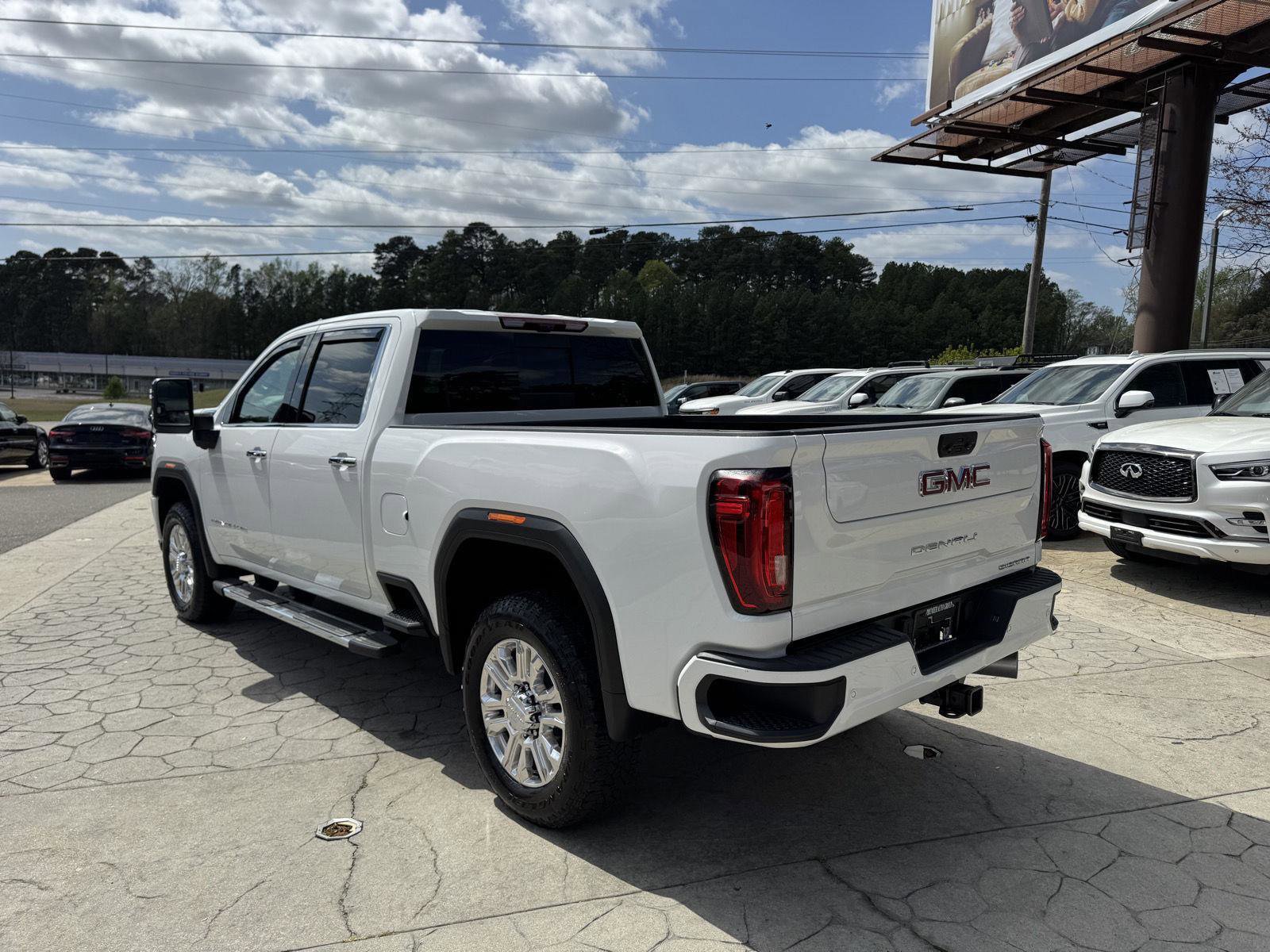 Used 2020 GMC Sierra 2500 Denali w/ Denali Ultimate Package image 13