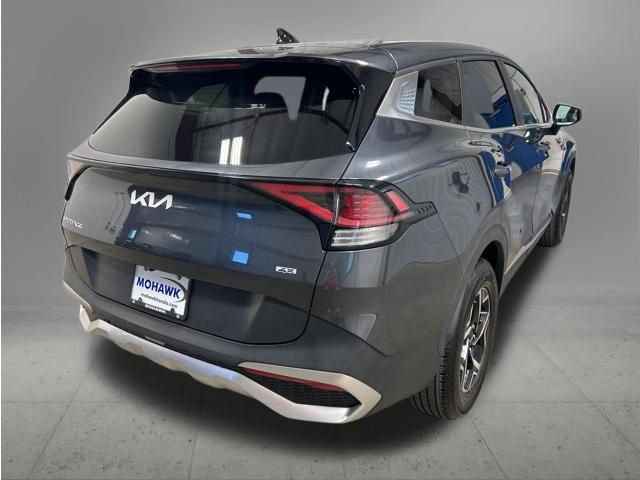 Used 2023 Kia Sportage LX AWD/4WD image 5