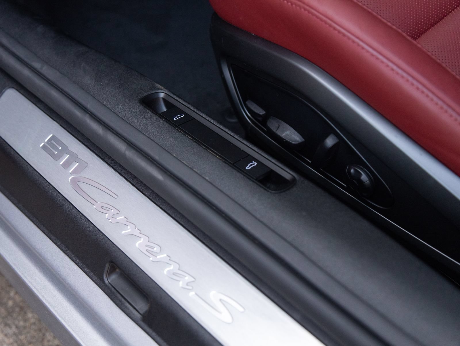 Certified 2024 Porsche 911 Carrera S RWD image 22