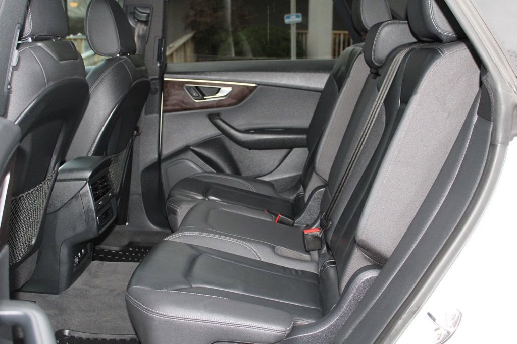 Used 2019 Audi Q8 Premium image 38