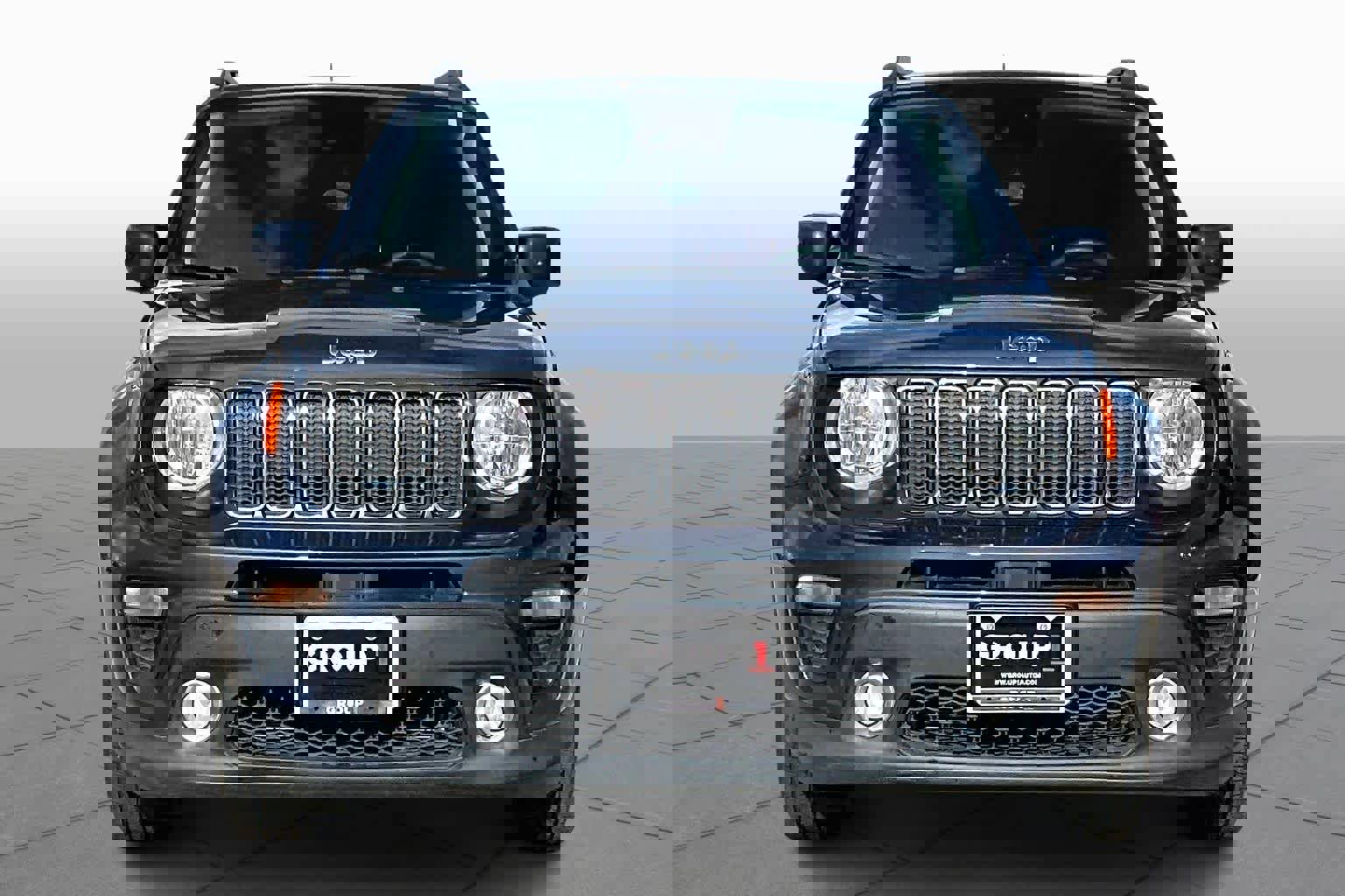 Used 2021 Jeep Renegade Latitude image 3