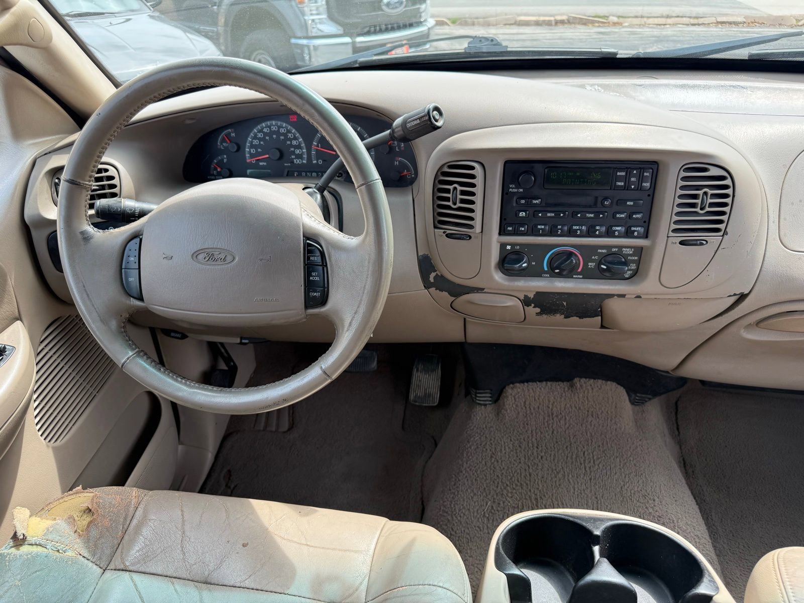 Used 2001 Ford F150 Lariat RWD image 15