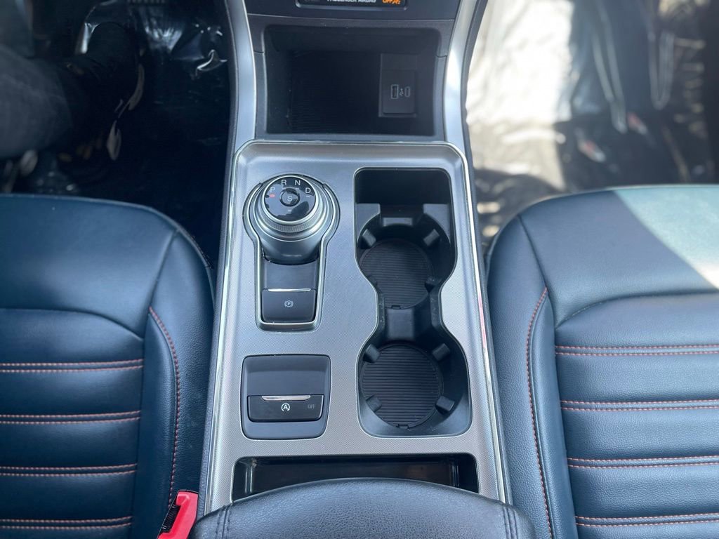 Used 2023 Ford Edge SEL w/ Sport Appearance Package image 13