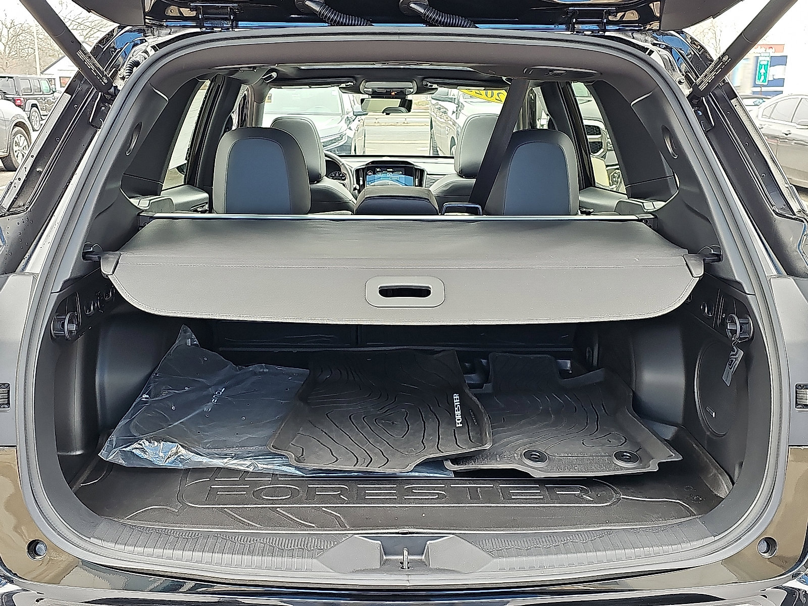 Used 2025 Subaru Forester Touring image 31