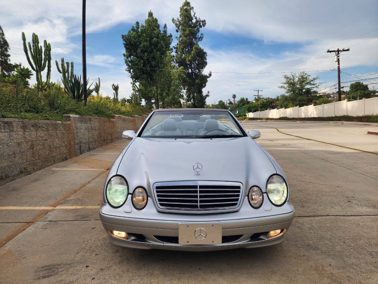 Used 2003 Mercedes-Benz CLK 320 Cabriolet image 3
