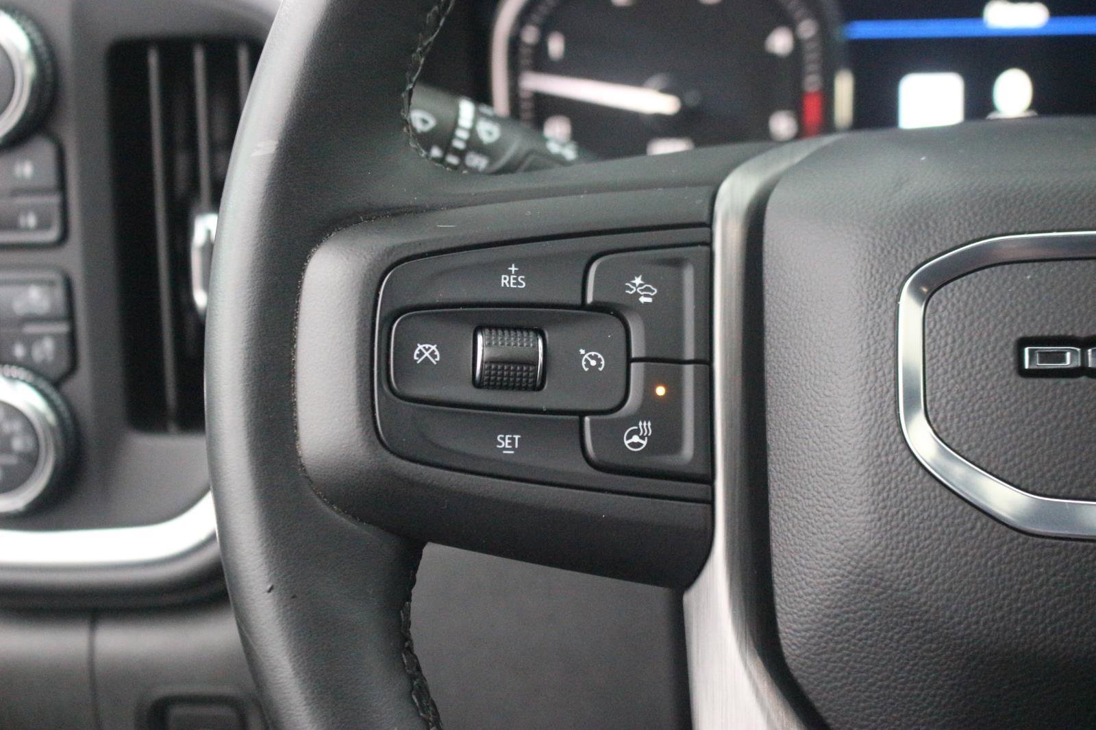 Used 2023 GMC Sierra 3500 Denali image 18