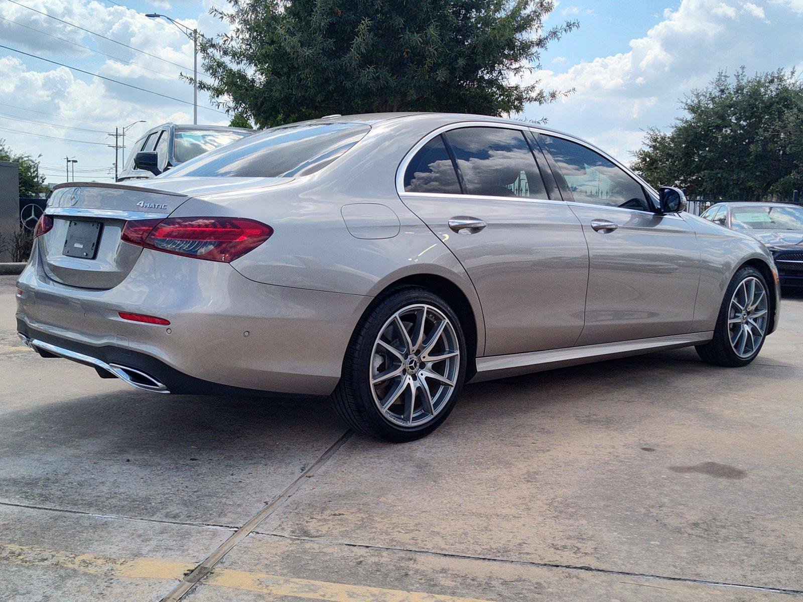 Certified 2022 Mercedes-Benz E 450 4MATIC Sedan image 6
