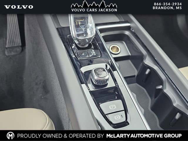 New 2026 Volvo XC60 B5 Plus w/ Protection Package Premier image 22