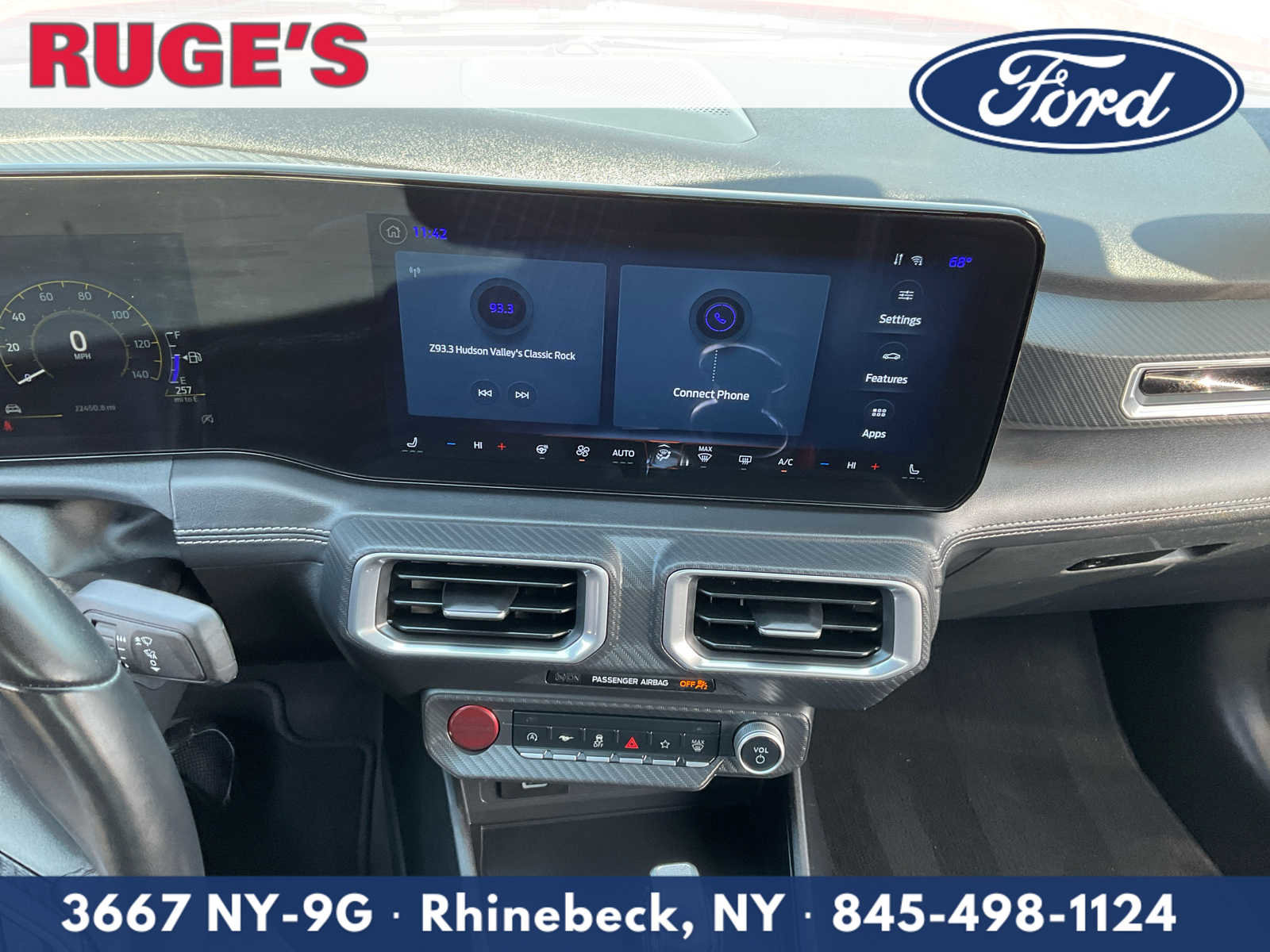 Used 2025 Ford Mustang Premium RWD image 17