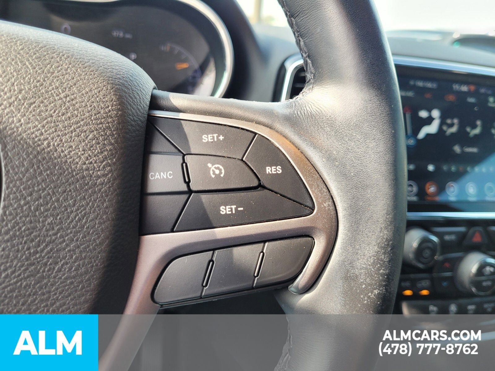 Used 2022 Jeep Grand Cherokee Limited image 28