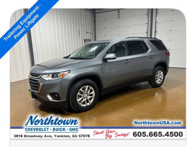 Used 2021 Chevrolet Traverse LT image 1