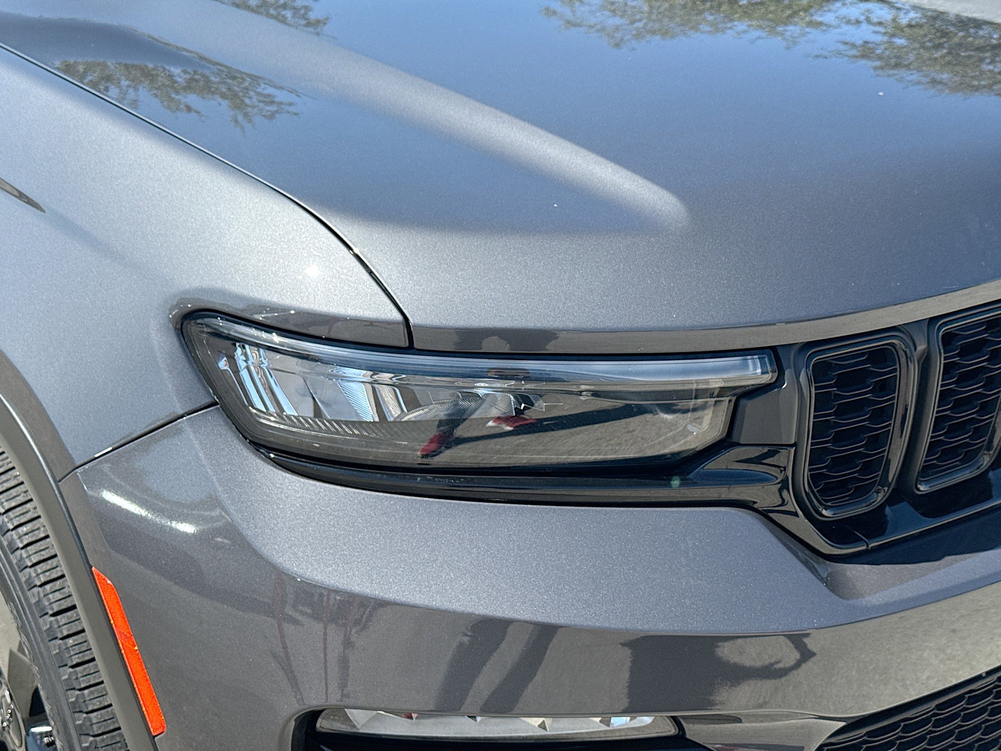 Used 2024 Jeep Grand Cherokee Limited w/ Black Appearance Package image 35