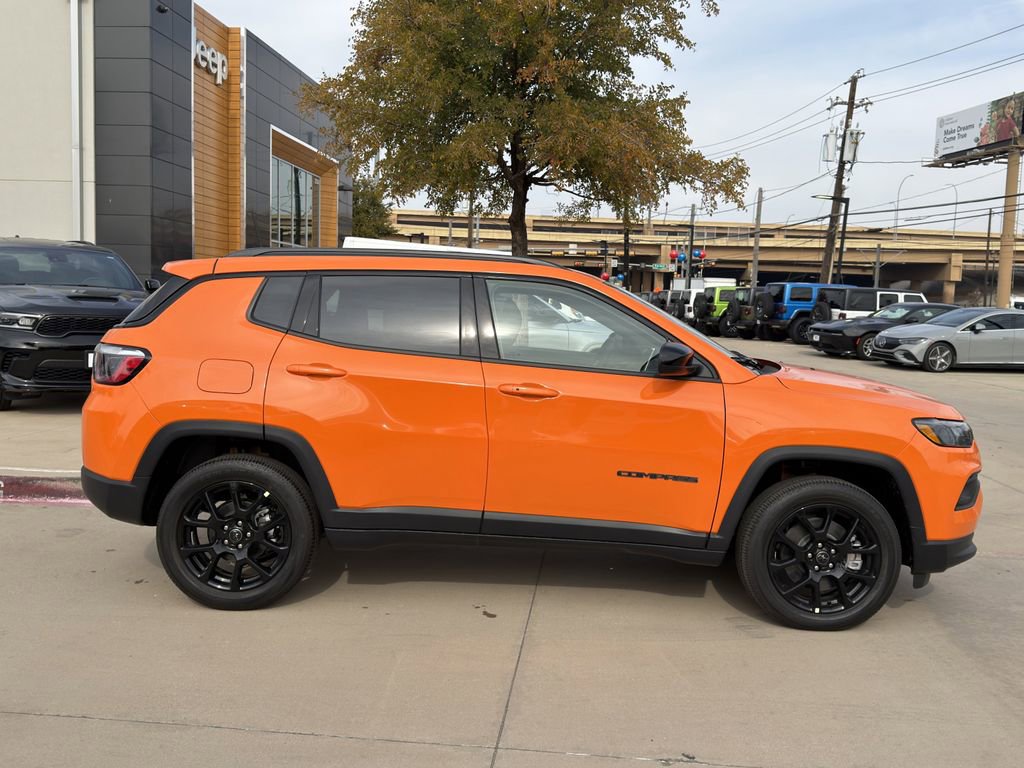 New 2026 Jeep Compass Latitude AWD/4WD image 4