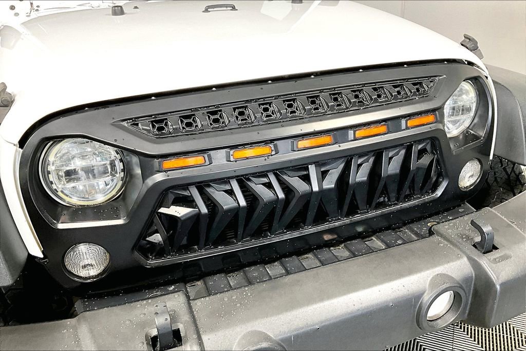 Used 2018 Jeep Wrangler Unlimited Sport S image 27