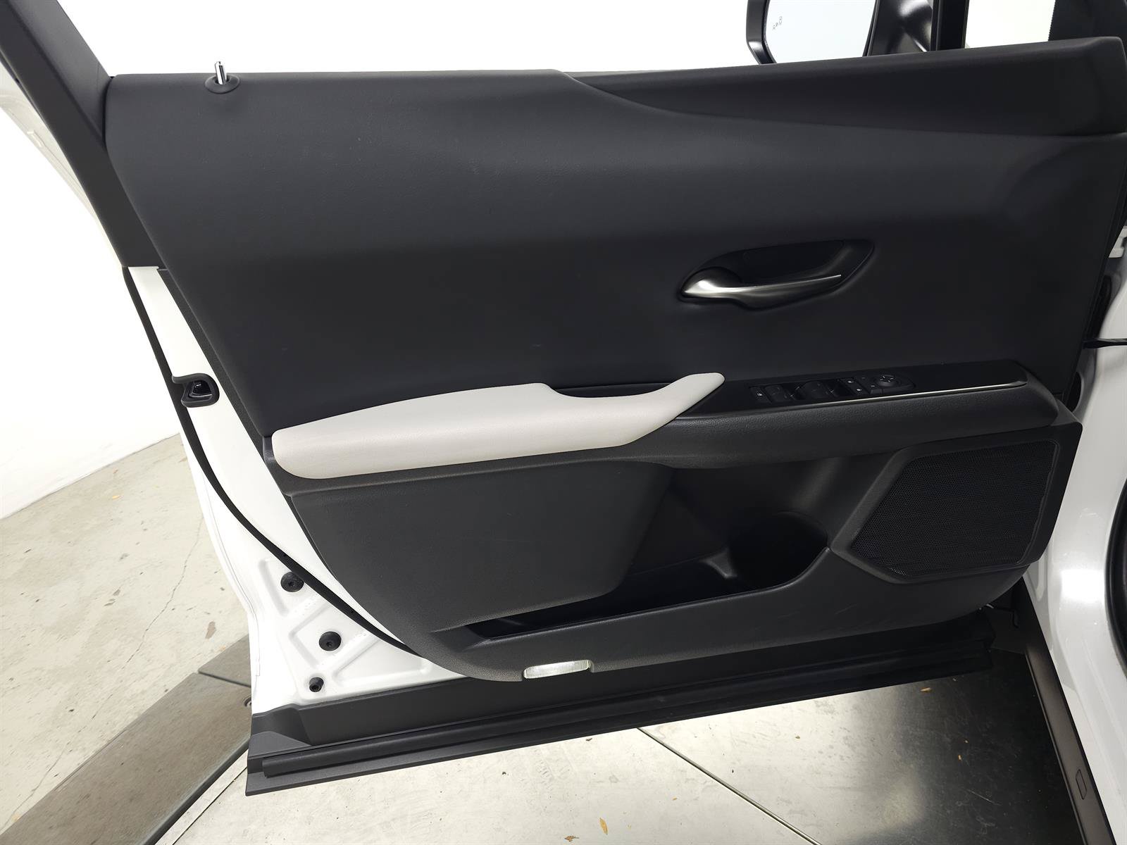 Certified 2025 Lexus UX 300h AWD w/ Cold Area Package image 15